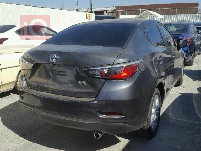 تويوتا يارس